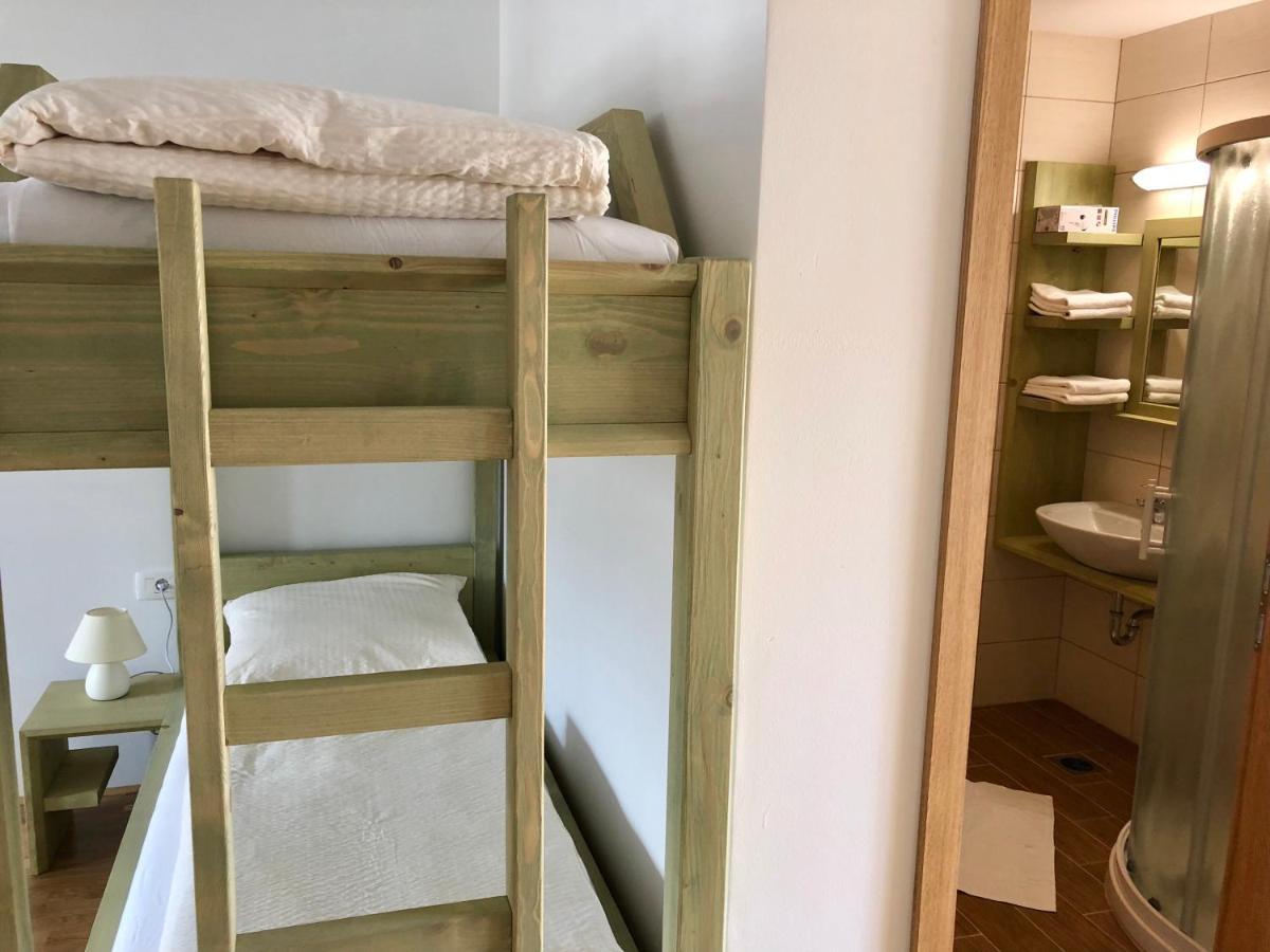 Sobe Brezje Bed & Breakfast Стая снимка