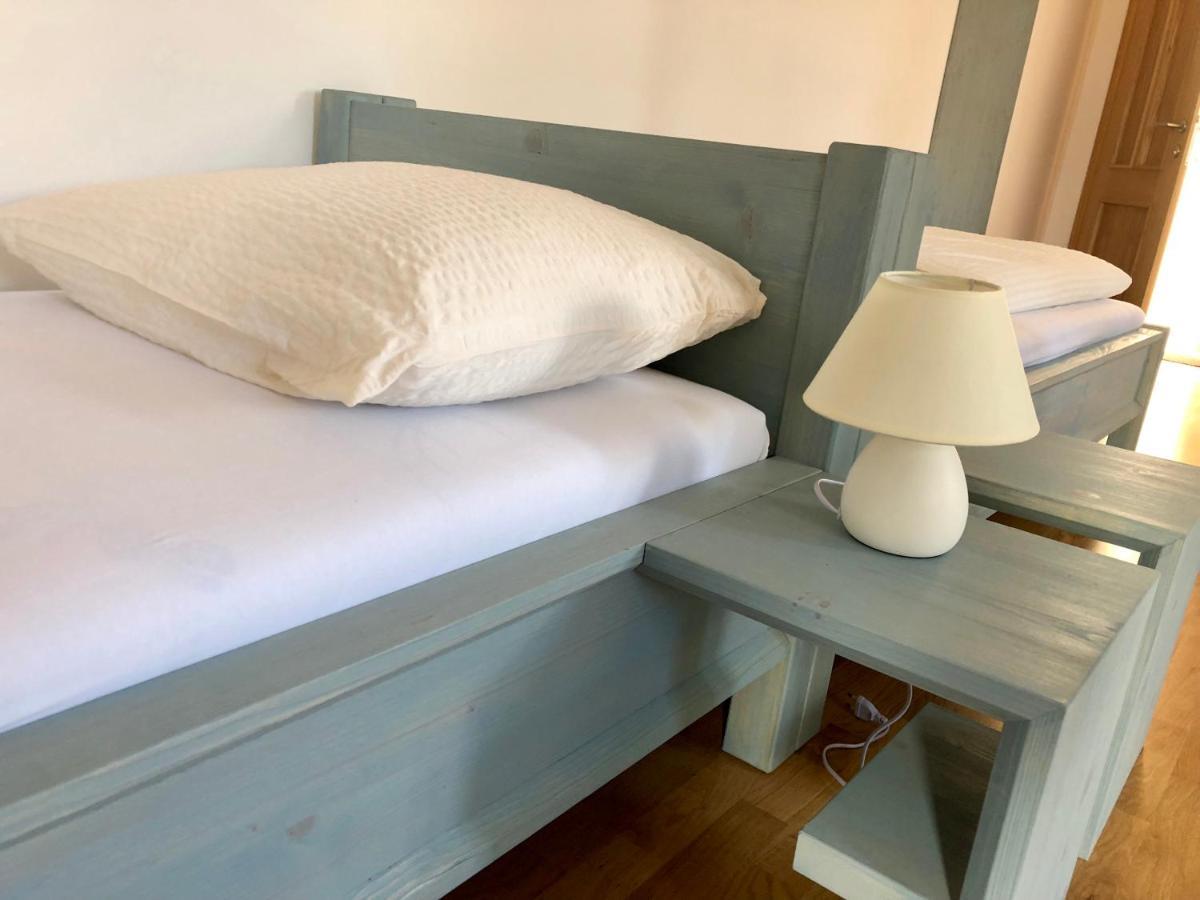 Sobe Brezje Bed & Breakfast Стая снимка